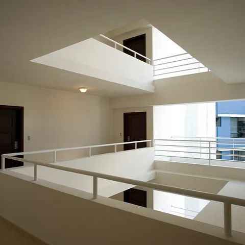 CHIC RESTORATIONS LLC NY